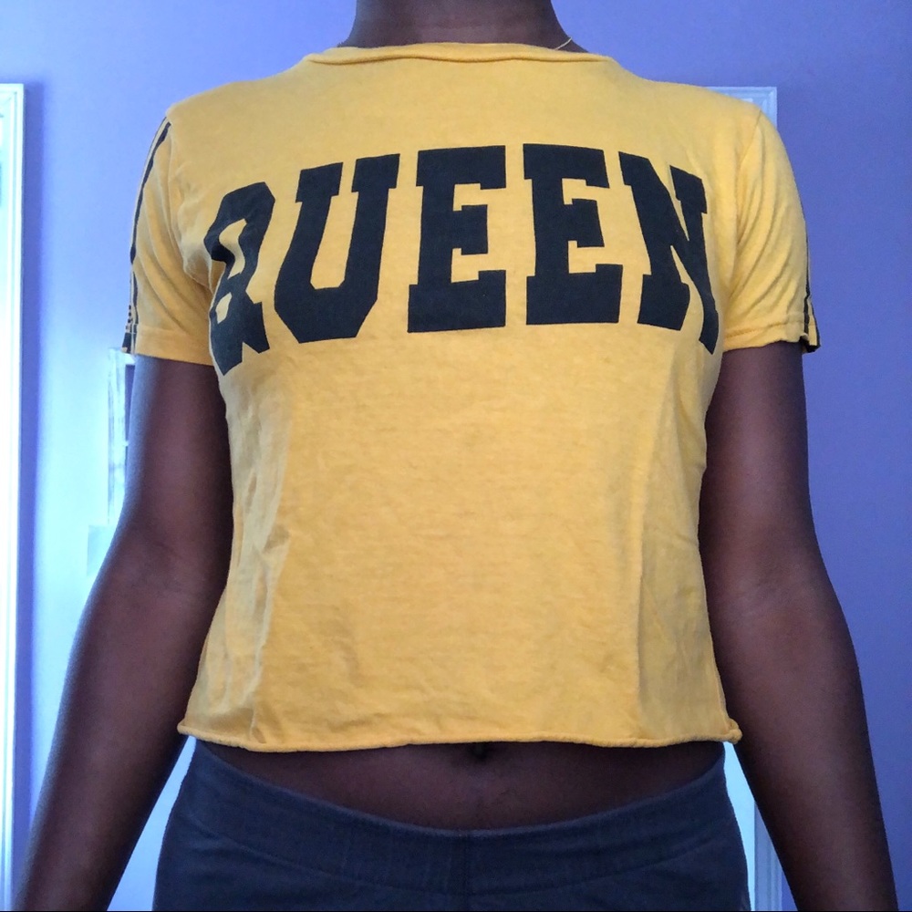 QUEEN CROP TOP